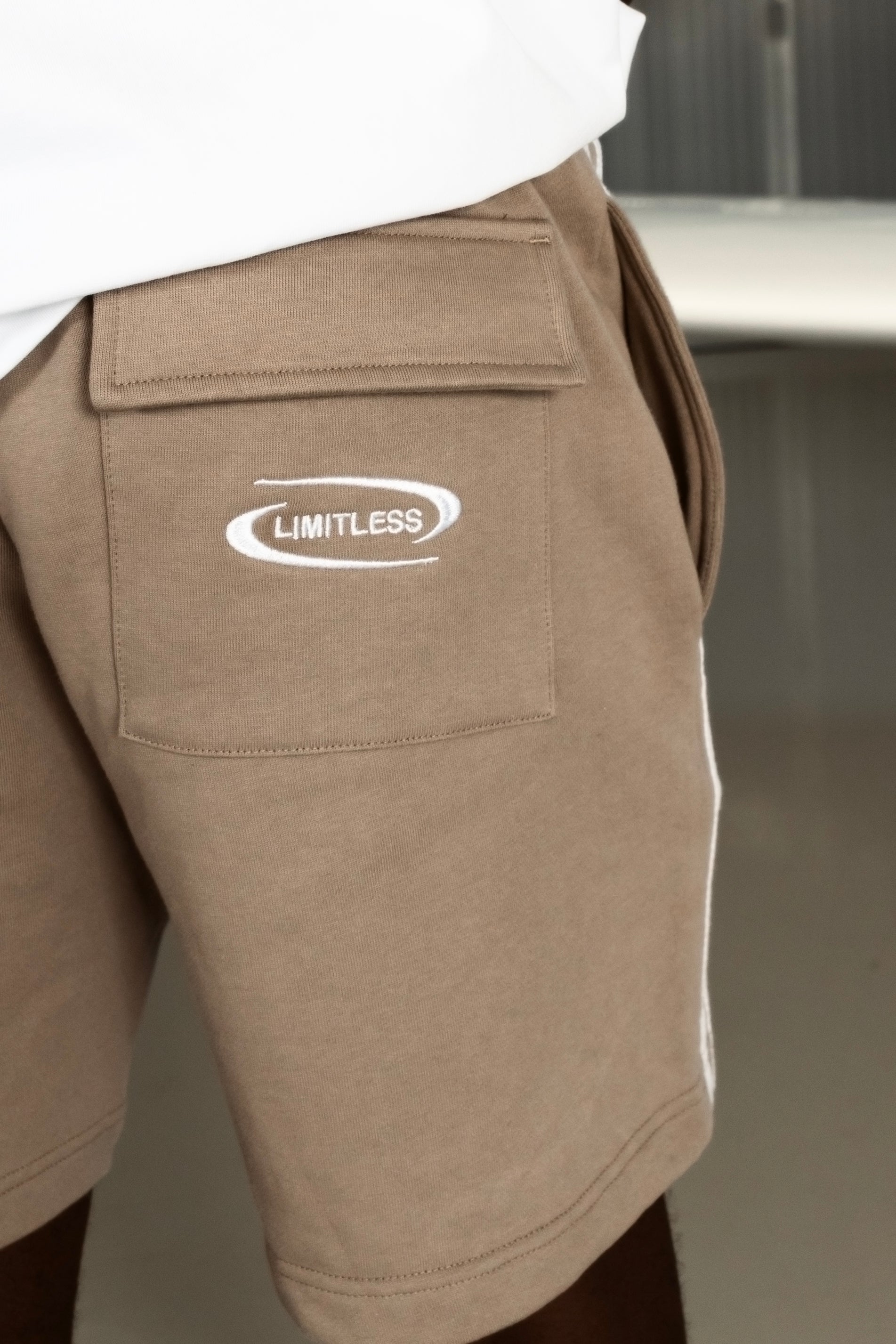 ELIPSE LOGO SHORTS